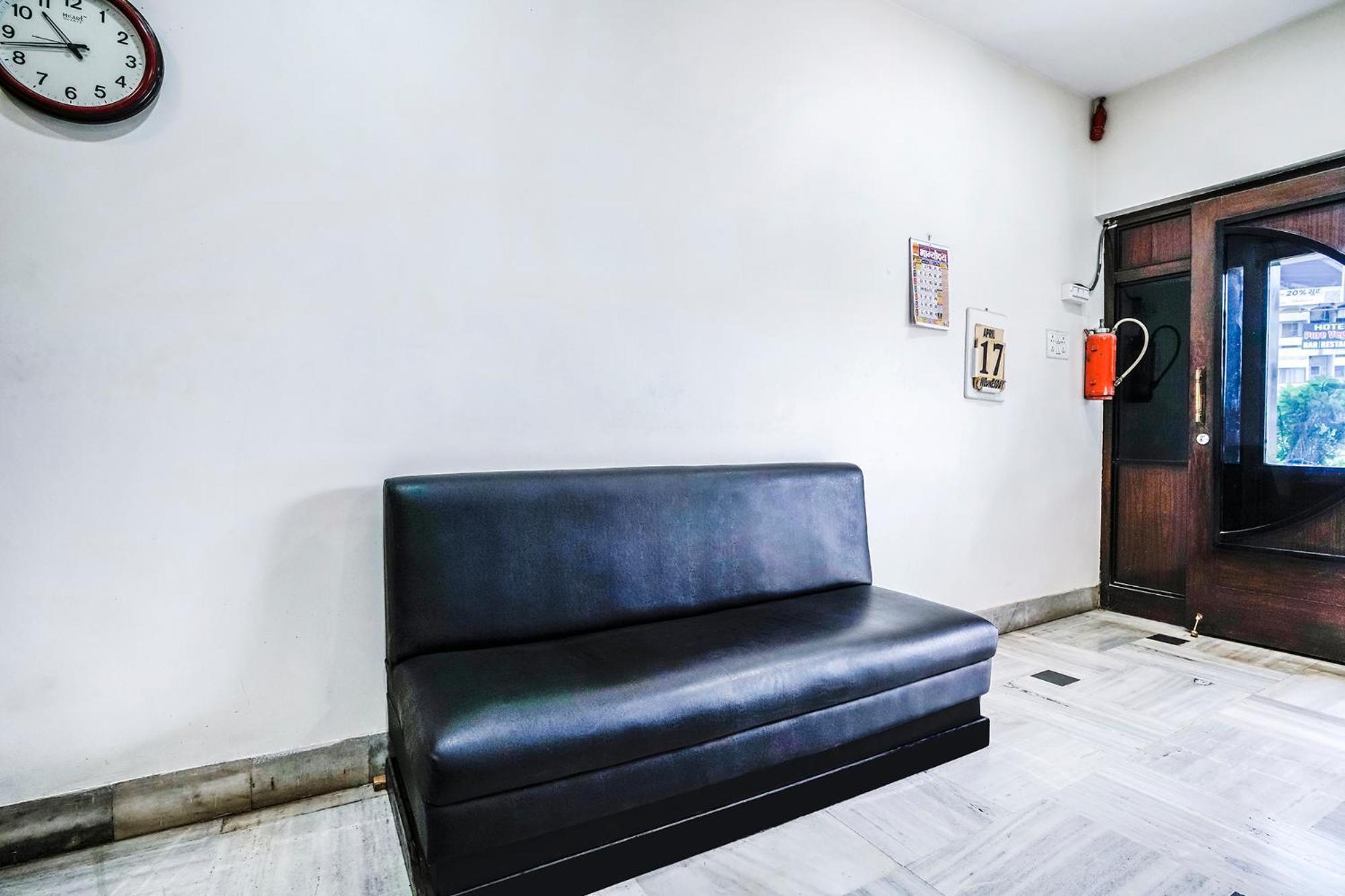 Fabexpress Raj Tourist Hotel Nashik Exterior photo